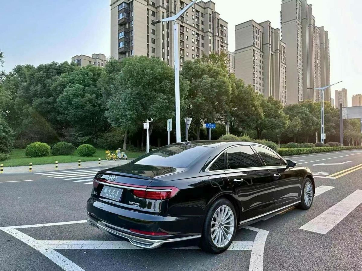 奧迪 奧迪S8  2020款 S8L 4.0TFSI quattro圖片