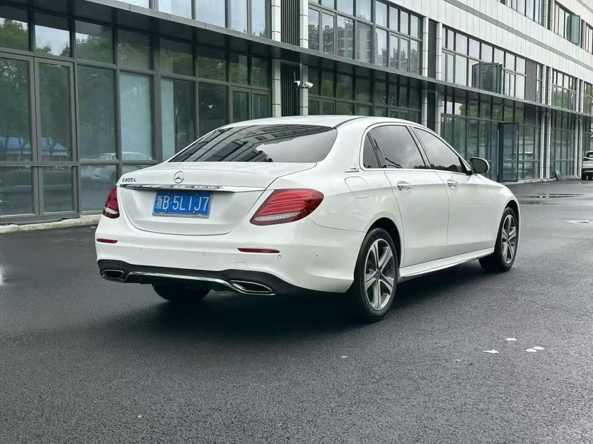 奔馳 奔馳E級(jí)  2019款 E 350 L 運(yùn)動(dòng)型 4MATIC圖片