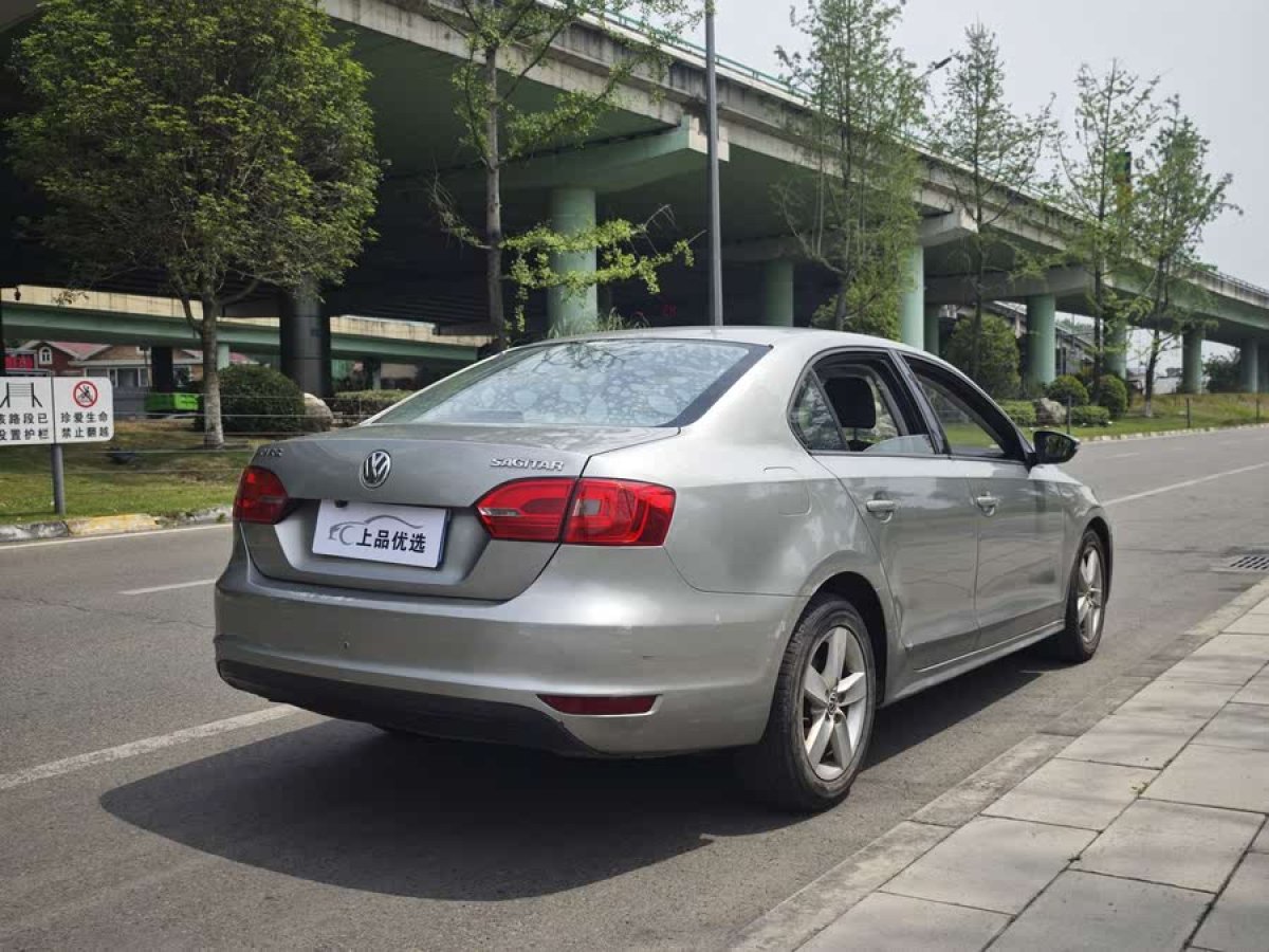 大眾 速騰  2014款 改款 1.6L 自動時尚型圖片