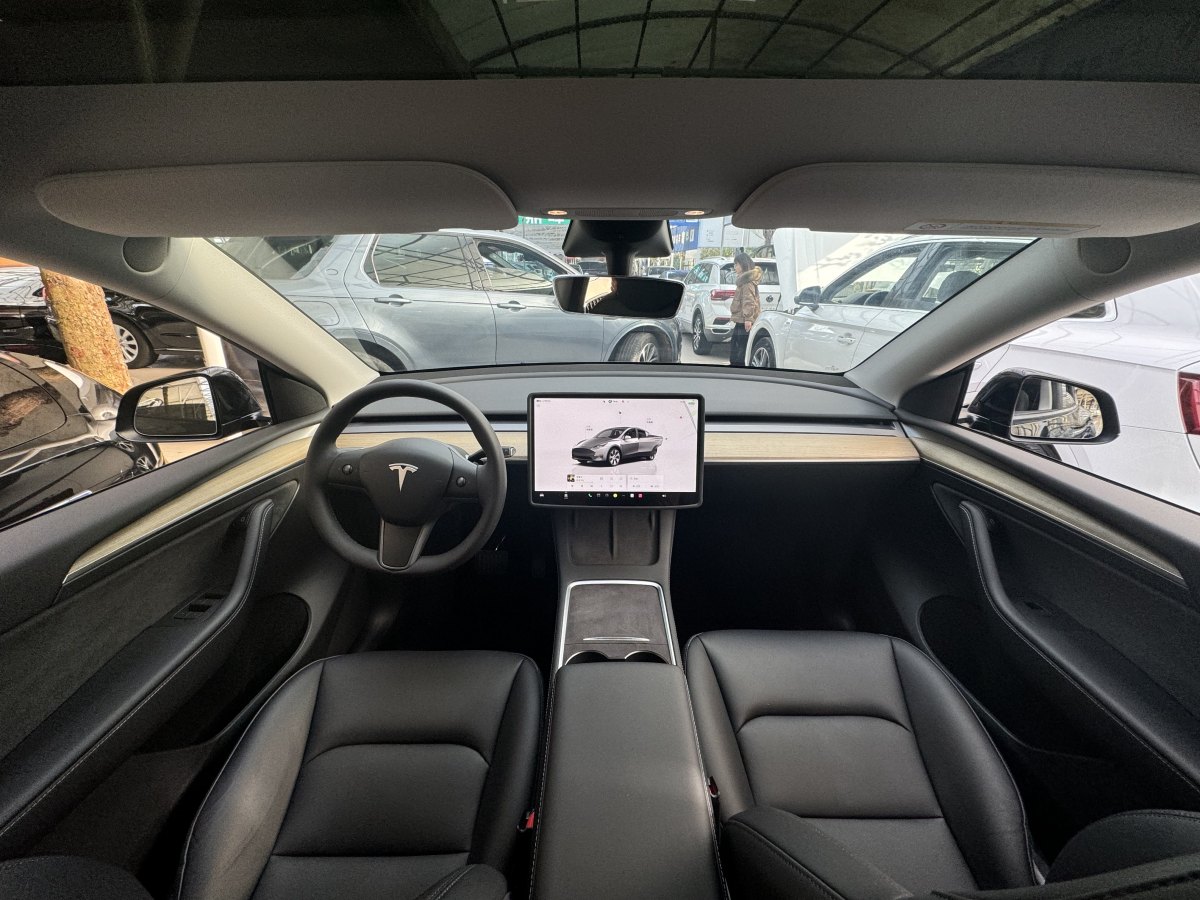 特斯拉 Model Y  2022款 改款 后輪驅(qū)動版圖片