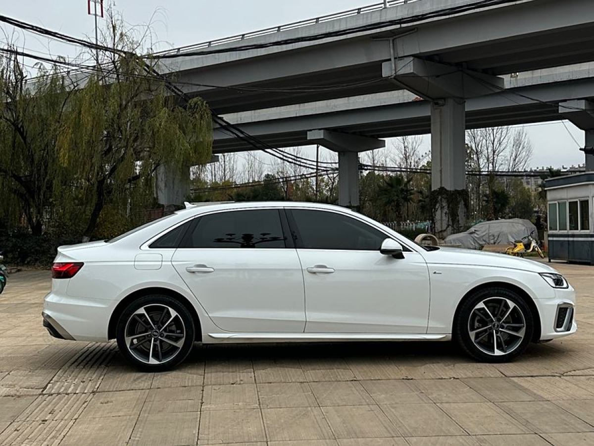 奧迪 奧迪A4L  2022款 40 TFSI 時(shí)尚動(dòng)感型圖片