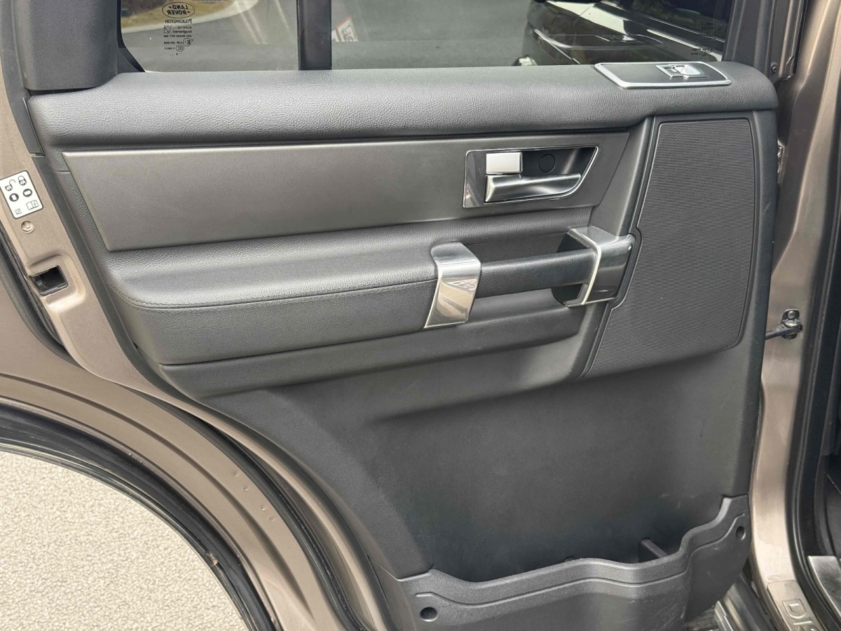 路虎 發(fā)現(xiàn)  2015款 3.0 V6 SC HSE Luxury圖片
