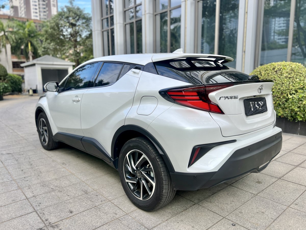 豐田 C-HR  2023款 2.0L 豪華版圖片