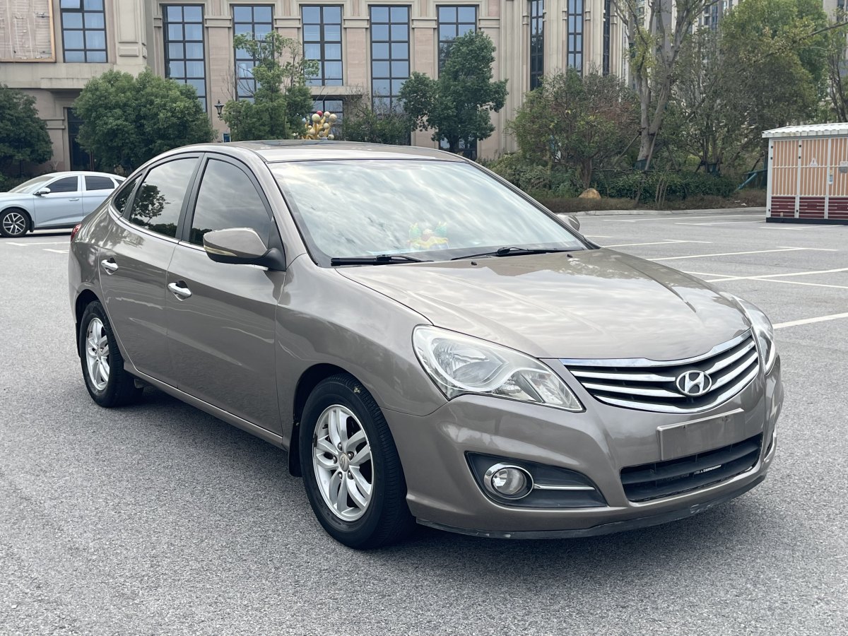 現(xiàn)代 悅動  2011款 1.6L 自動豪華型圖片