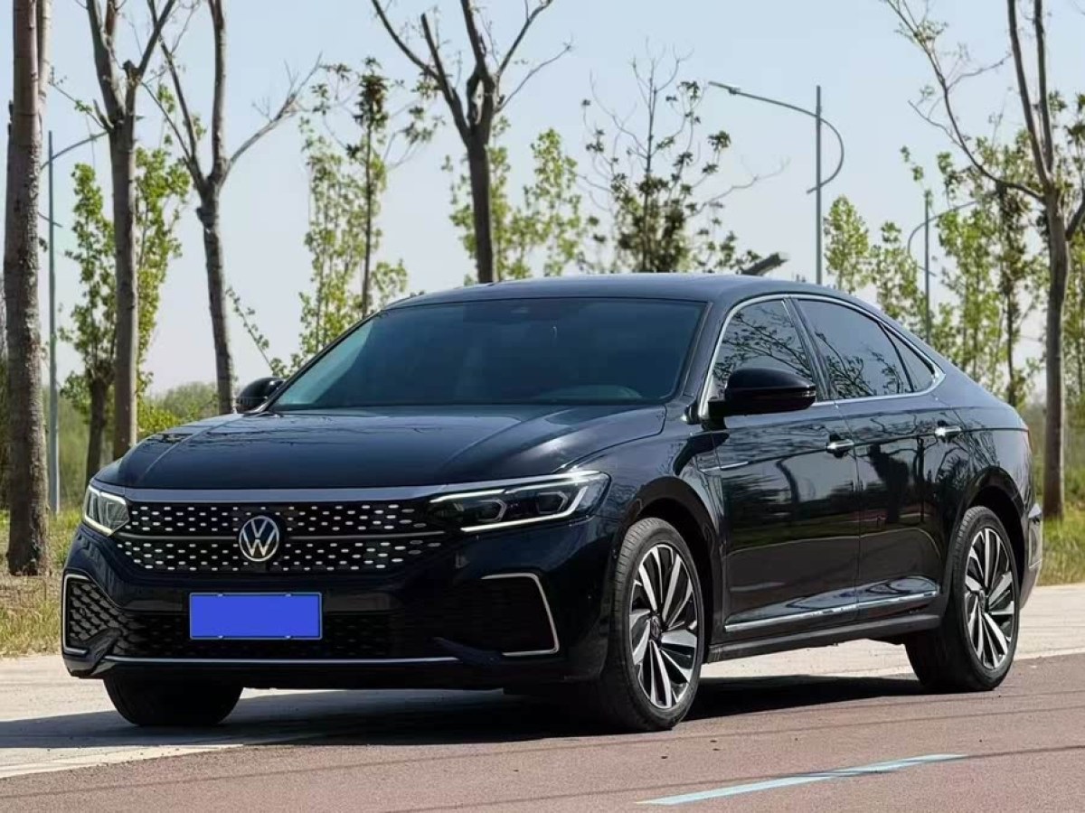 大眾 帕薩特  2023款 改款 330TSI 豪華版圖片