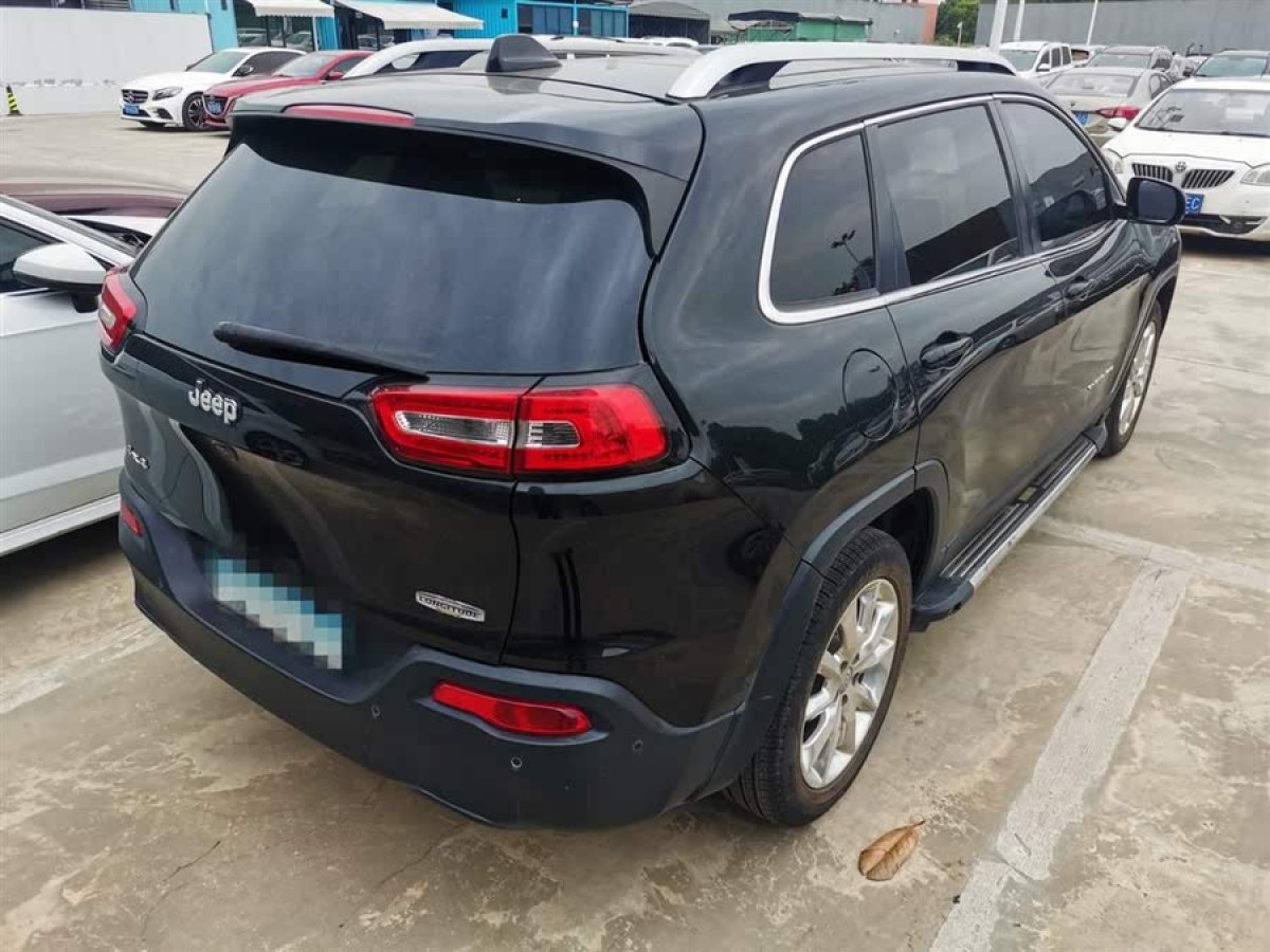 Jeep 自由光  2014款 2.4L 豪華版圖片