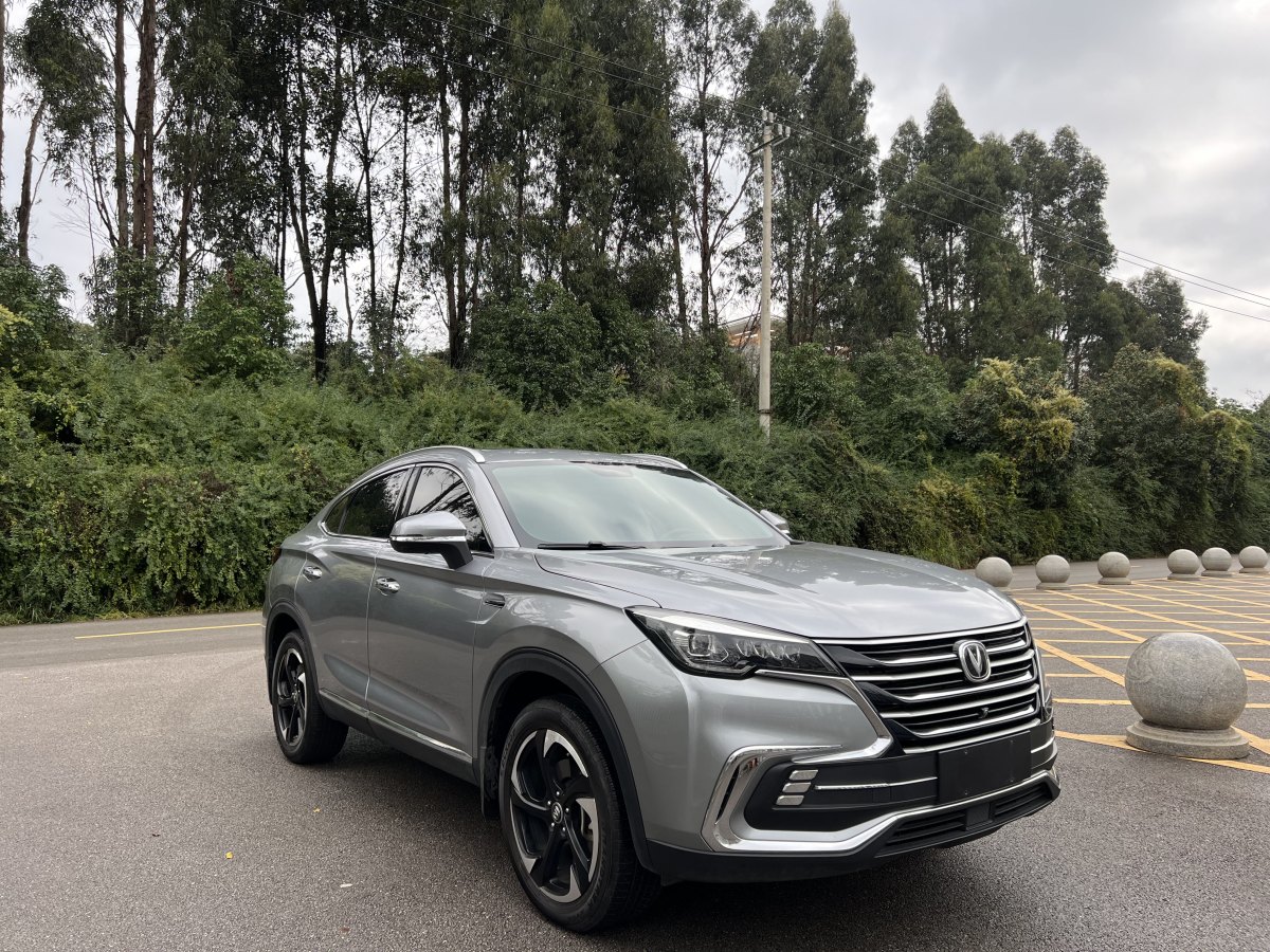 長(zhǎng)安 CS85 COUPE  2019款  2.0T 動(dòng)版 國(guó)VI圖片