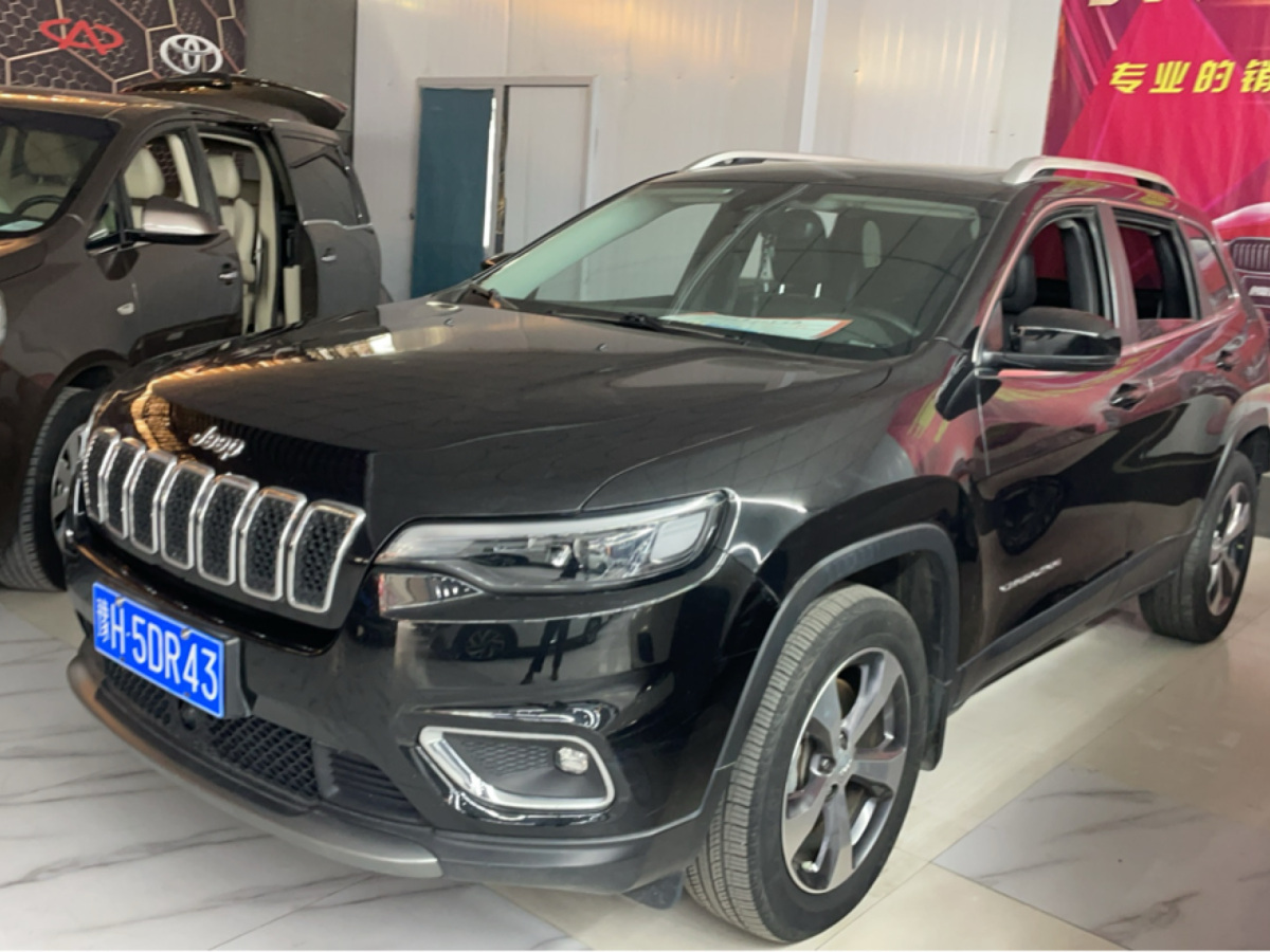 Jeep 自由光  2019款 2.0T 四驅(qū)探享版 國(guó)VI圖片