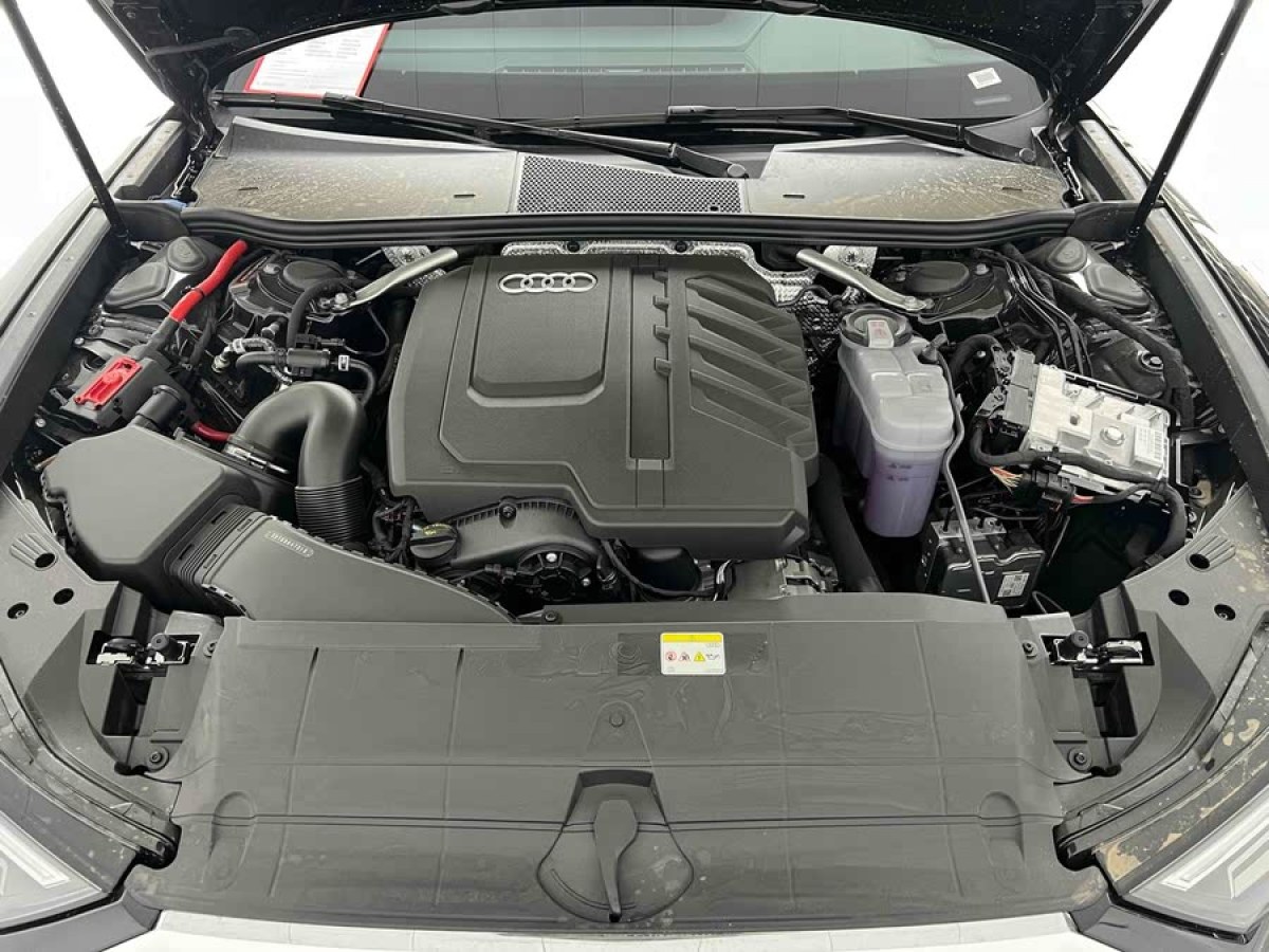 奧迪 奧迪A6L  2025款 45 TFSI 臻選動感型圖片