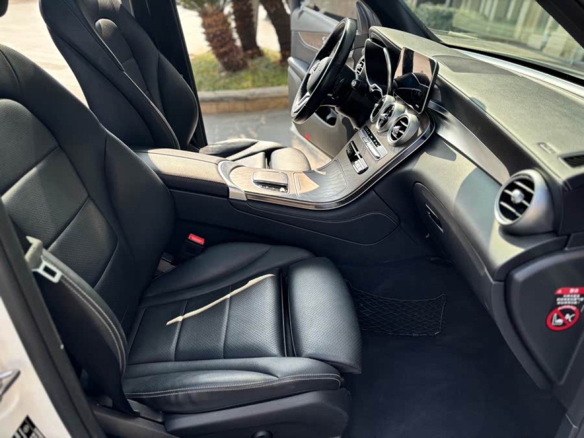 奔馳 奔馳GLC  2025款 改款 GLC 260 L 4MATIC 豪華型圖片