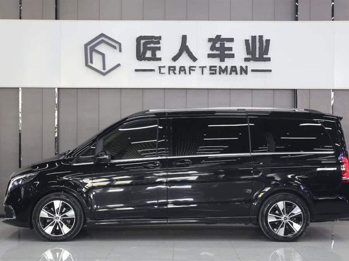 奔馳 V級  2022款 V 260 L 長軸距尊貴版圖片