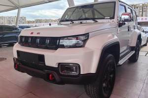 BJ40 北京 2.0D 自動(dòng)四驅(qū)刀鋒英雄版?zhèn)b客型