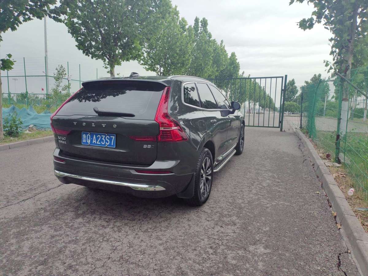 沃尔沃 XC60  2022款 B5 四驱智逸豪华版图片