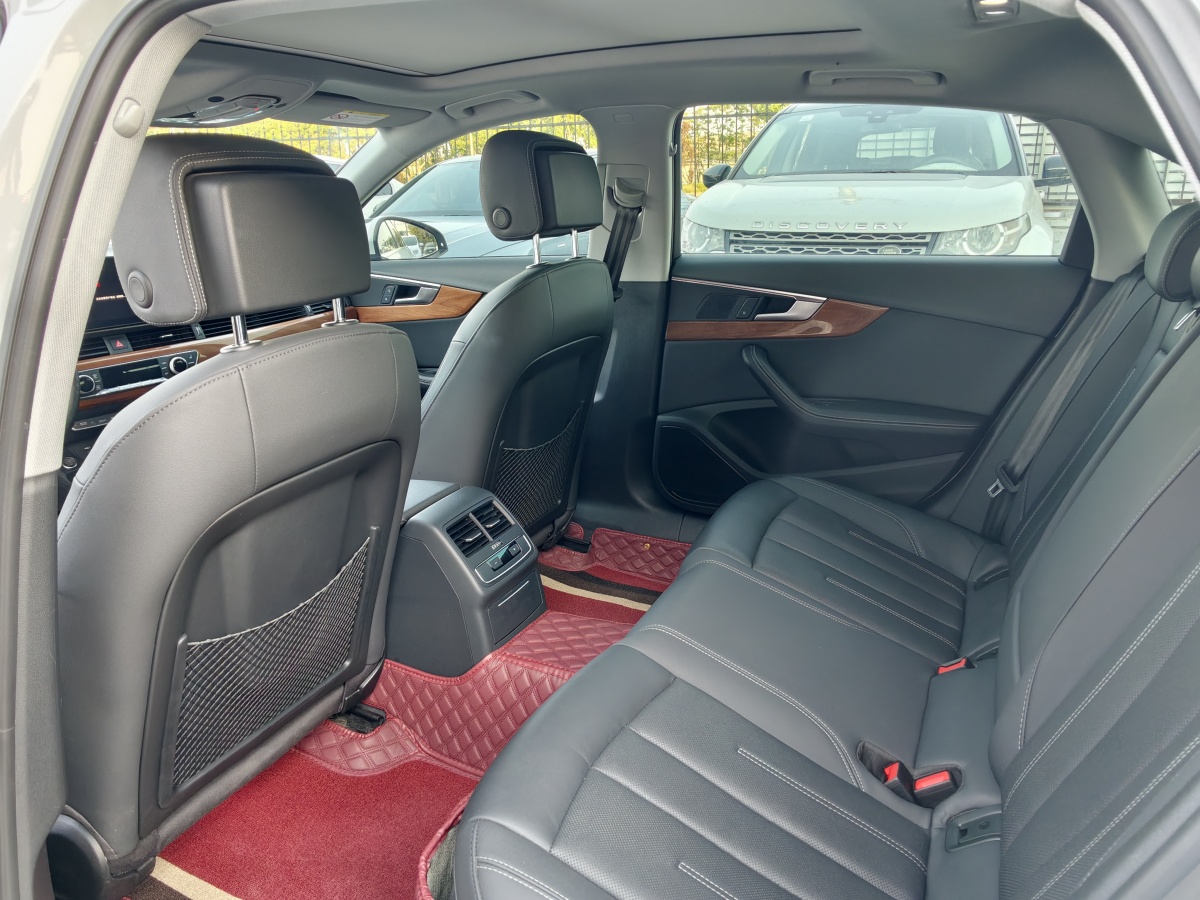 奧迪 奧迪A4L  2020款 40 TFSI 豪華動(dòng)感型圖片