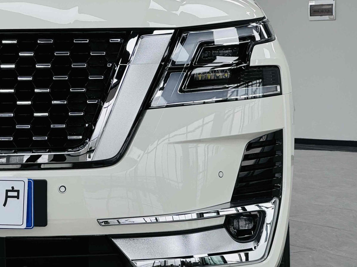 日產(chǎn) 途樂  2018款 4.0L 領(lǐng)英型圖片