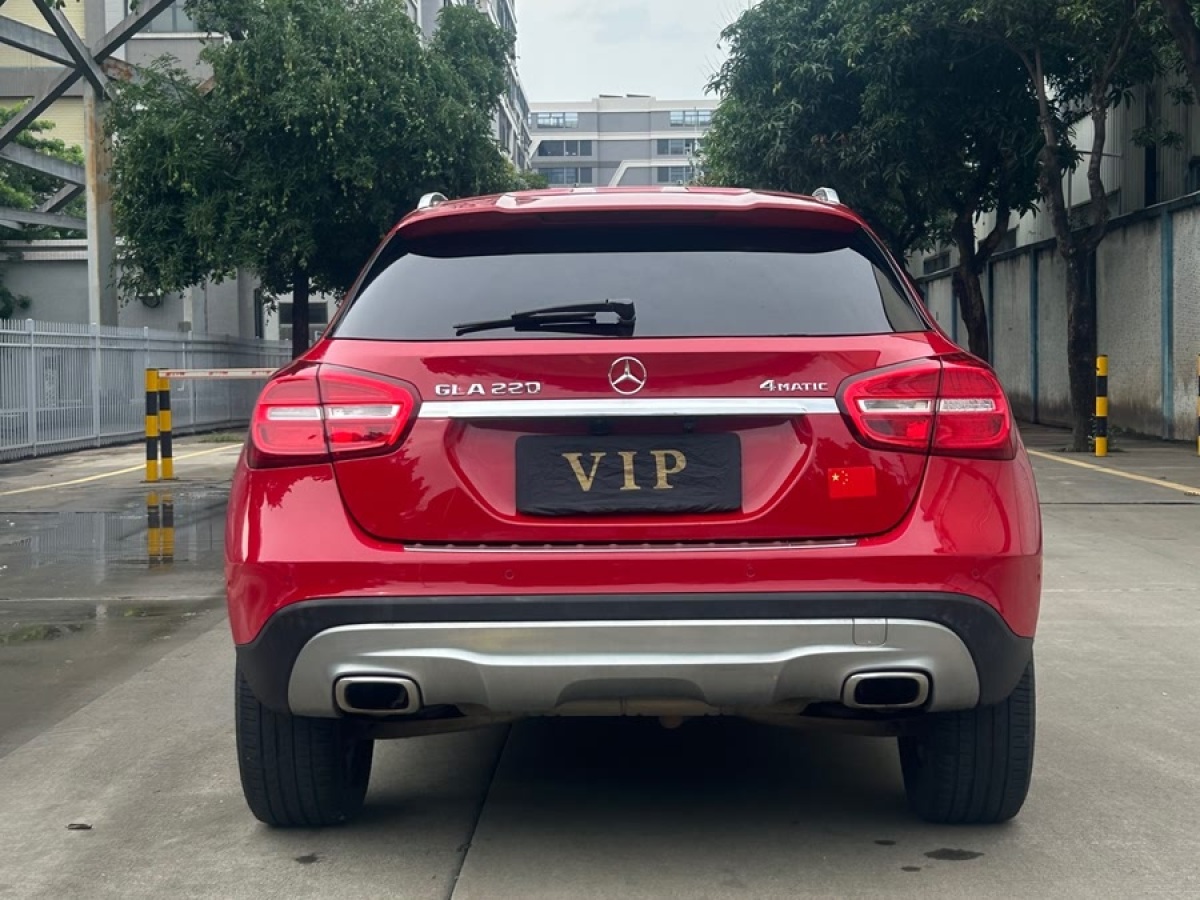 奔馳 奔馳GLA  2015款 GLA 220 4MATIC 時尚型圖片