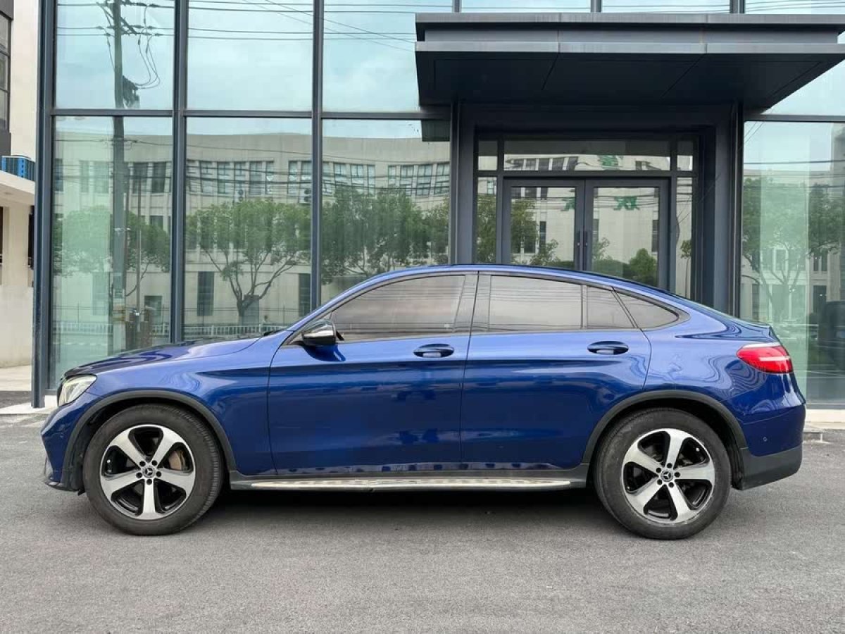 奔馳 奔馳GLC  2023款 改款 GLC 300 4MATIC 轎跑SUV圖片