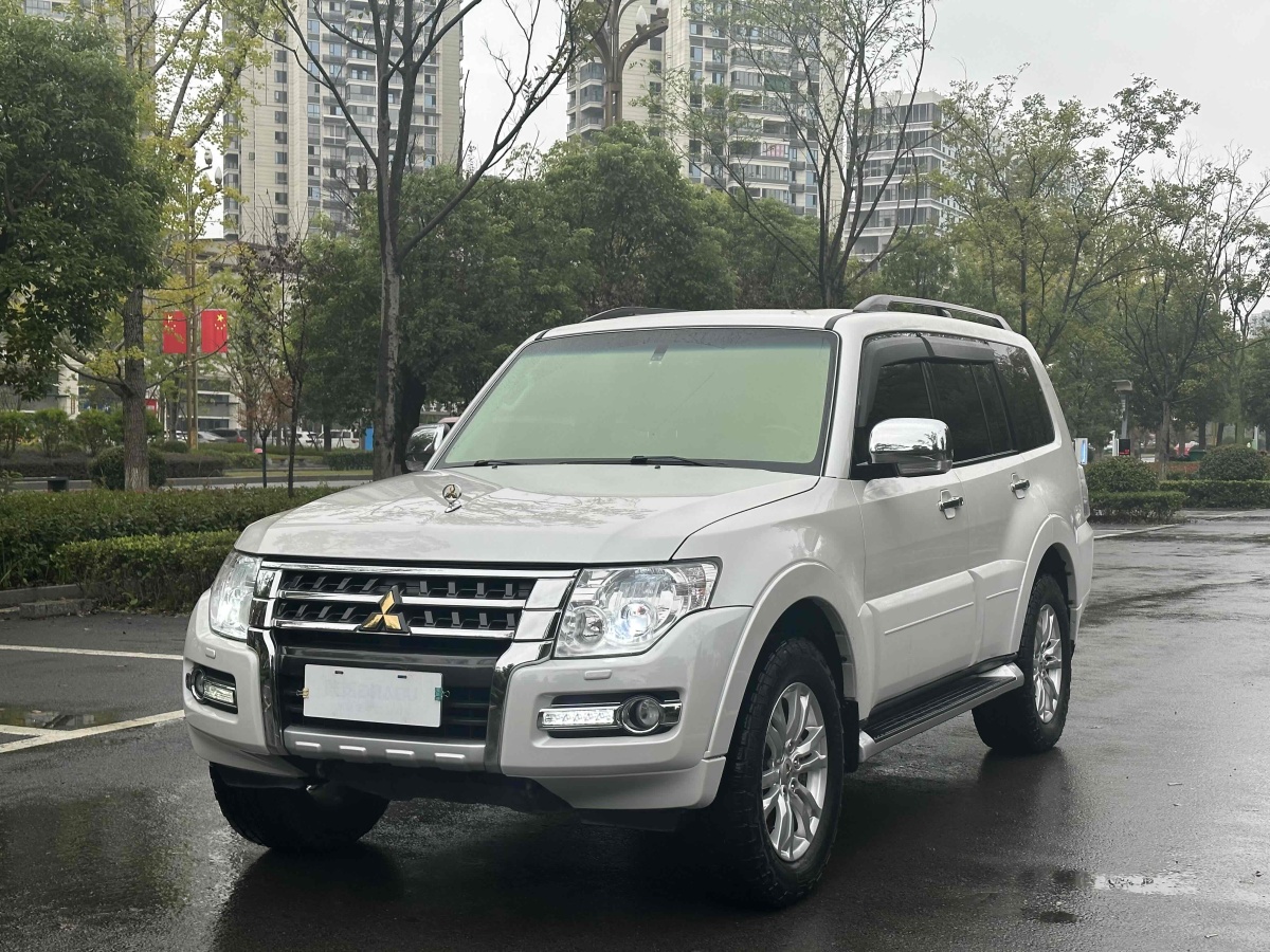 三菱 帕杰羅  2007款 3.8 五門GLS 旗艦天窗版圖片