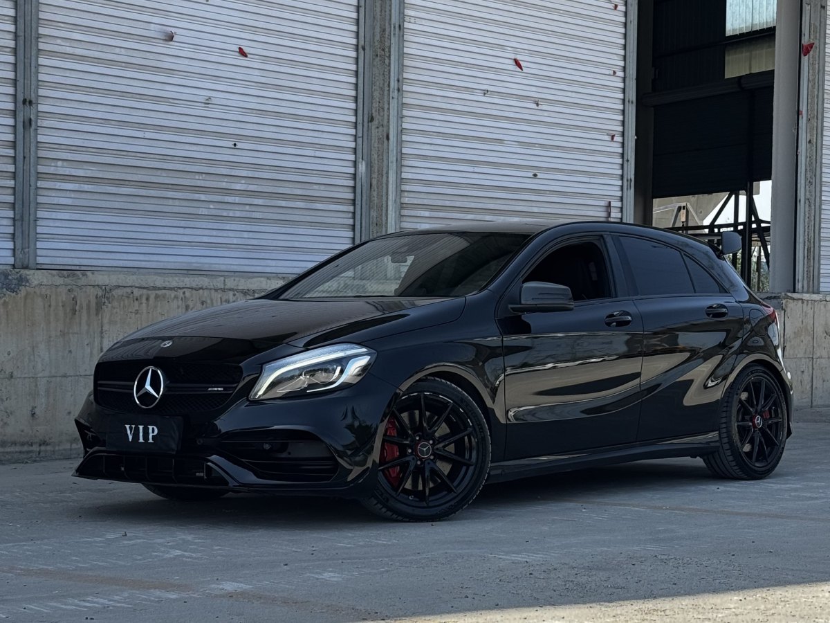 奔馳 奔馳A級(jí)AMG  2017款 2017款 改款 AMG A 45 4MATIC 國(guó)VI圖片