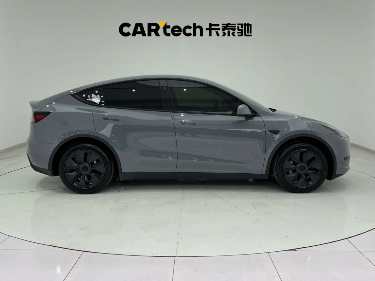 特斯拉 Model Y  2024款 后輪驅(qū)動(dòng)版圖片