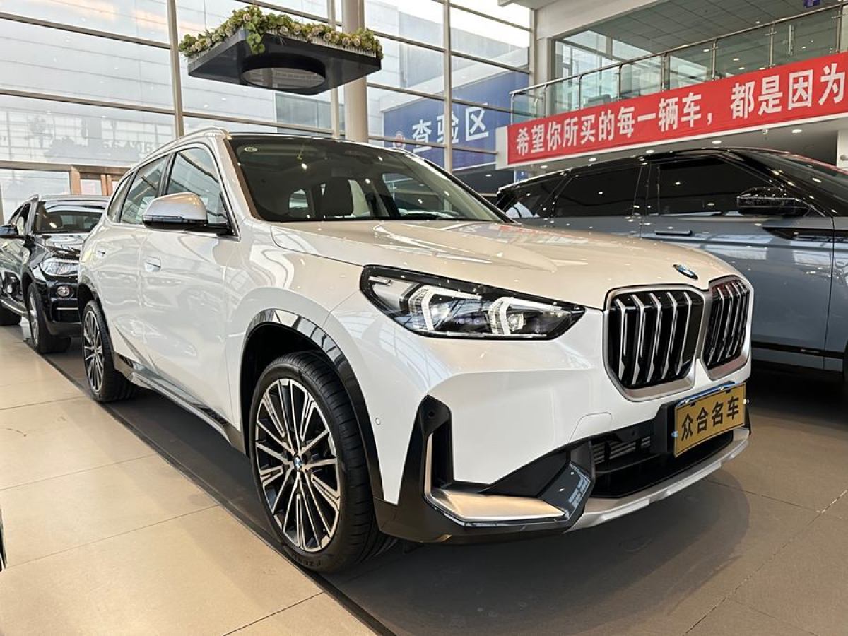 寶馬 寶馬X1  2023款 xDrive25Li X設(shè)計套裝圖片