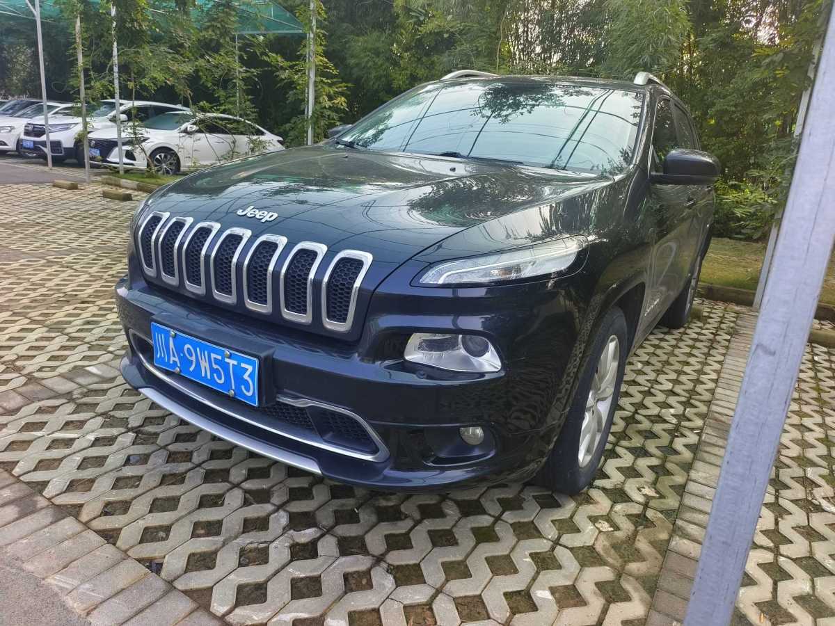 Jeep 自由光  2017款 2.4L 專業(yè)智能版圖片