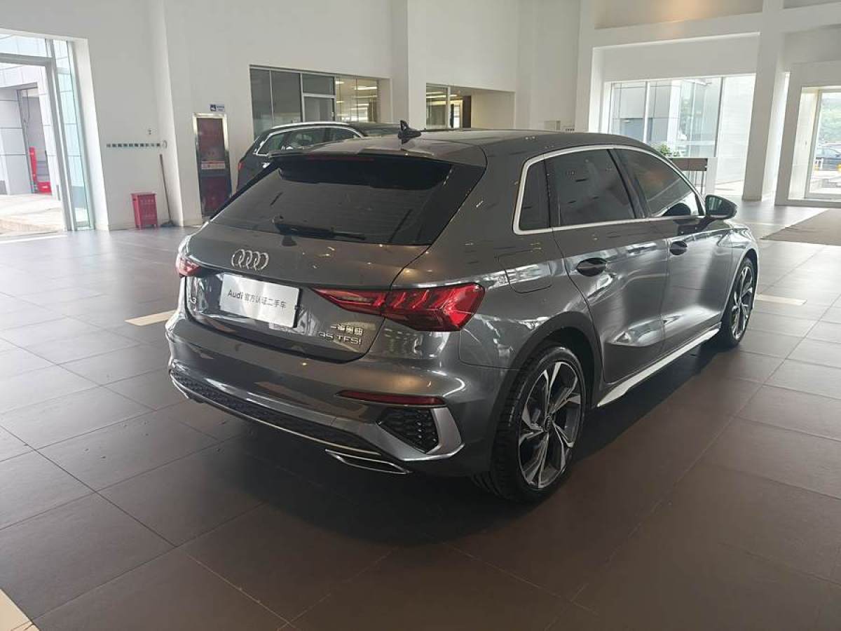 奧迪 奧迪A3  2021款 Sportback 35 TFSI 豪華運(yùn)動(dòng)型圖片