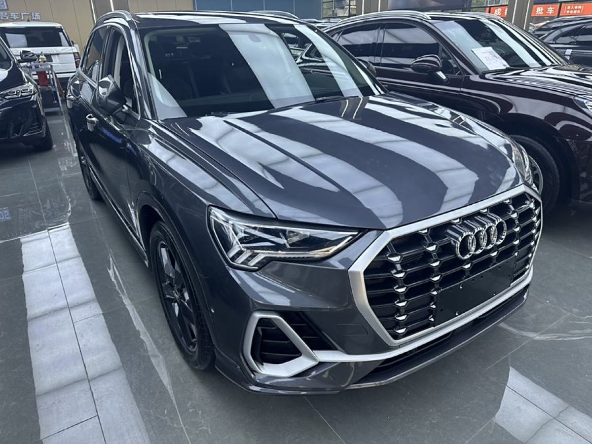 奧迪 奧迪Q3  2022款 35 TFSI 進(jìn)取動(dòng)感型圖片