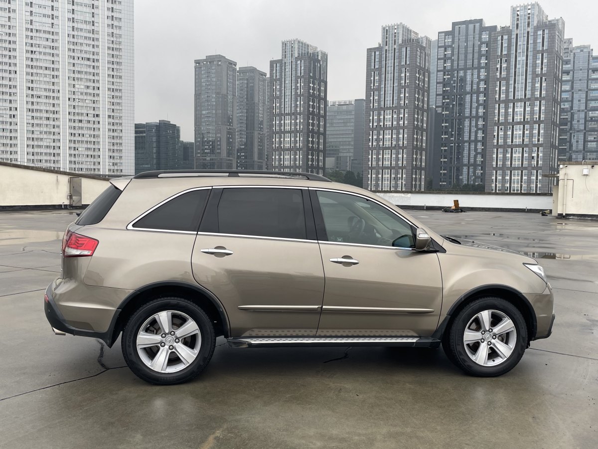 謳歌 MDX  2010款 3.7 標(biāo)準(zhǔn)版圖片