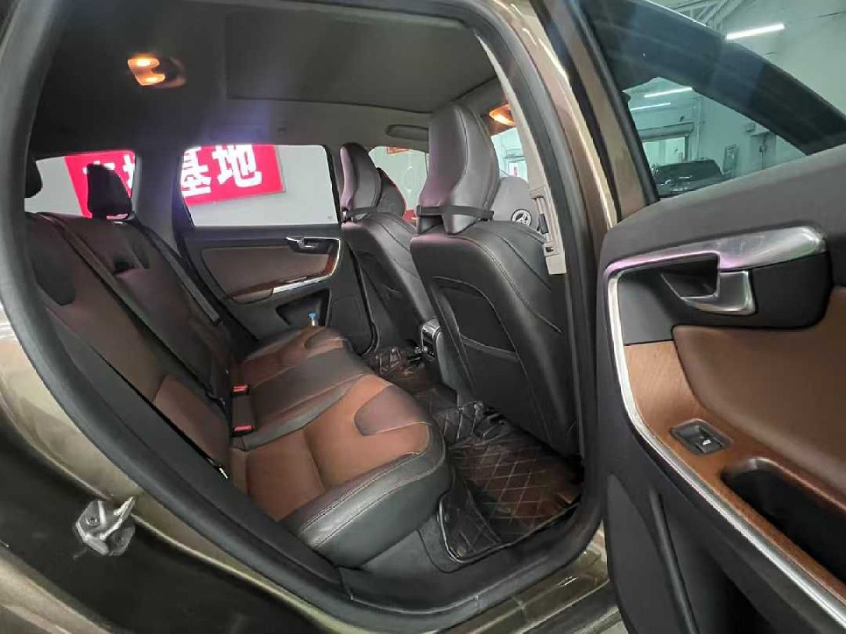 沃爾沃 XC60  2015款 T5 智行版圖片