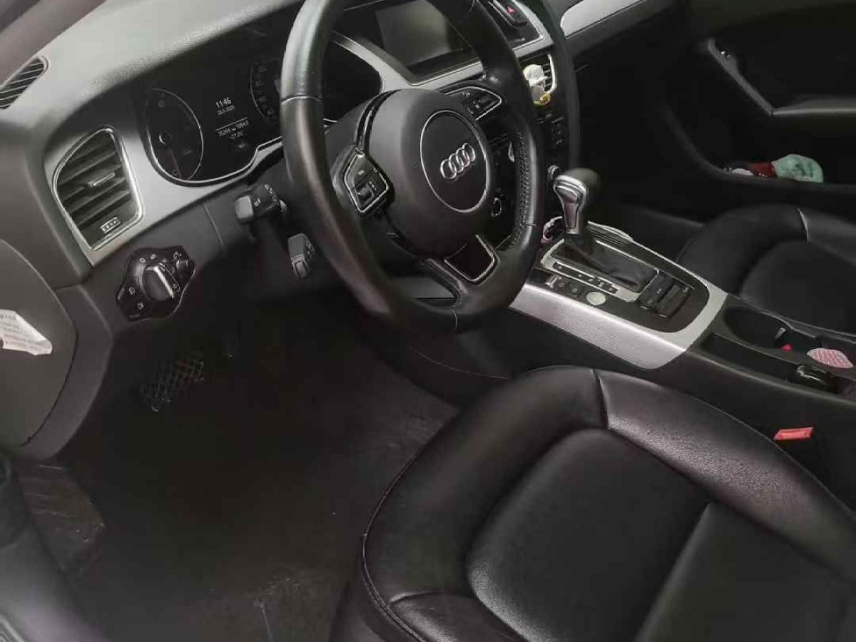 奧迪 奧迪A4L  2016款 A4L 30TFSI 手動舒適型圖片