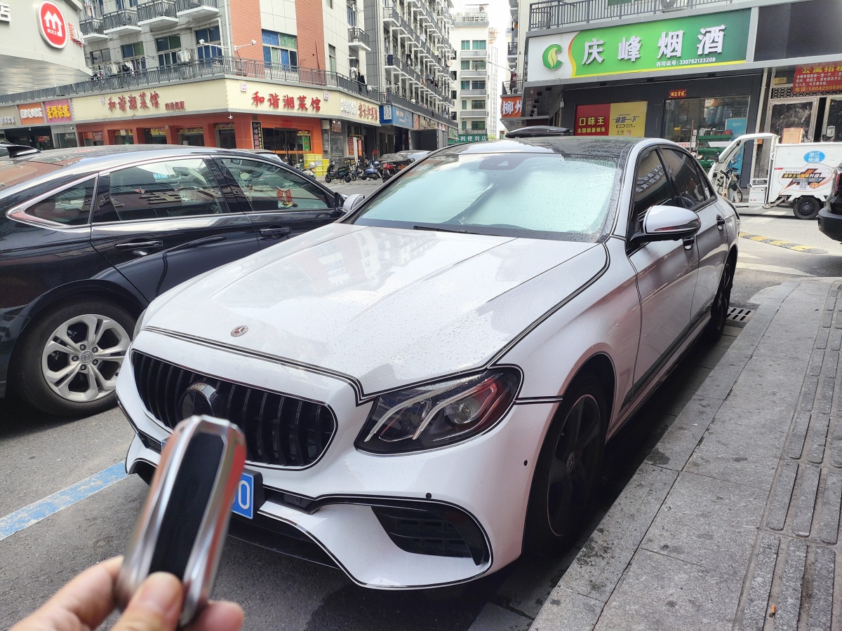 奔驰 奔驰E级  2017款 E 300 L 运动豪华型图片