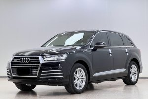 奥迪Q7 奥迪 40 TFSI S line运动型