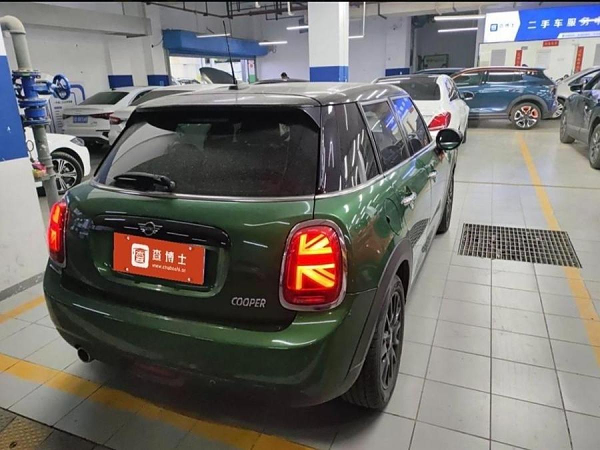 MINI MINI  2021款 1.5T COOPER 經(jīng)典派 五門版圖片