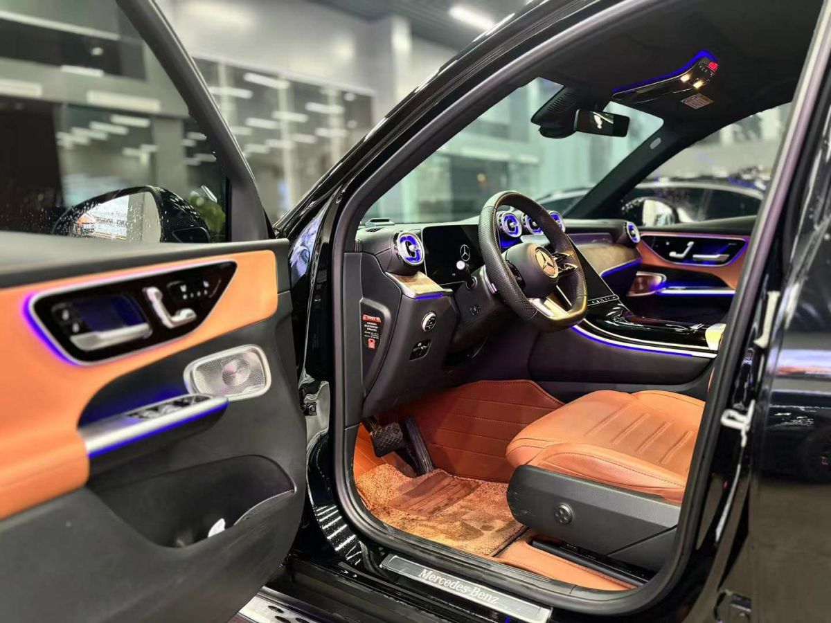 奔馳 奔馳GLC  2023款 GLC 300 4MATIC 轎跑SUV圖片