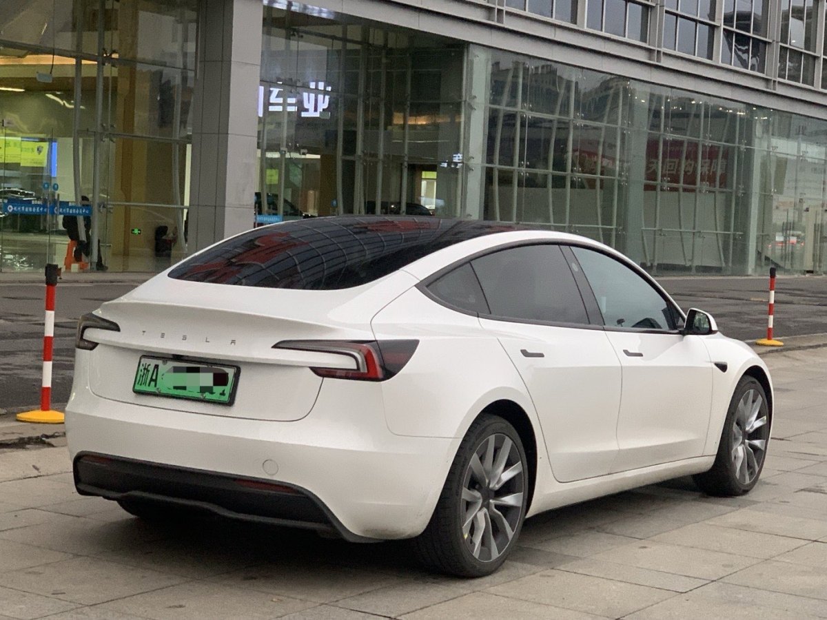 特斯拉 Model Y  2023款 長續(xù)航煥新版 雙電機全輪驅動圖片