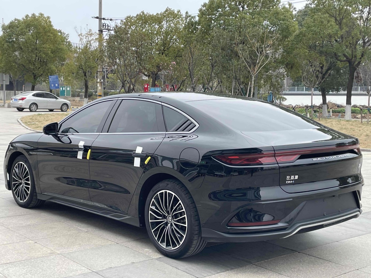 比亞迪 漢  2022款 DM-i 121KM 領(lǐng)航型圖片