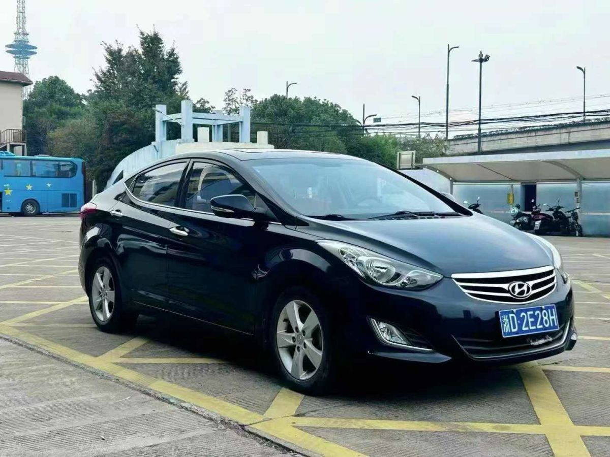 2012年1月現(xiàn)代 朗動  2012款 1.6L 自動時尚型