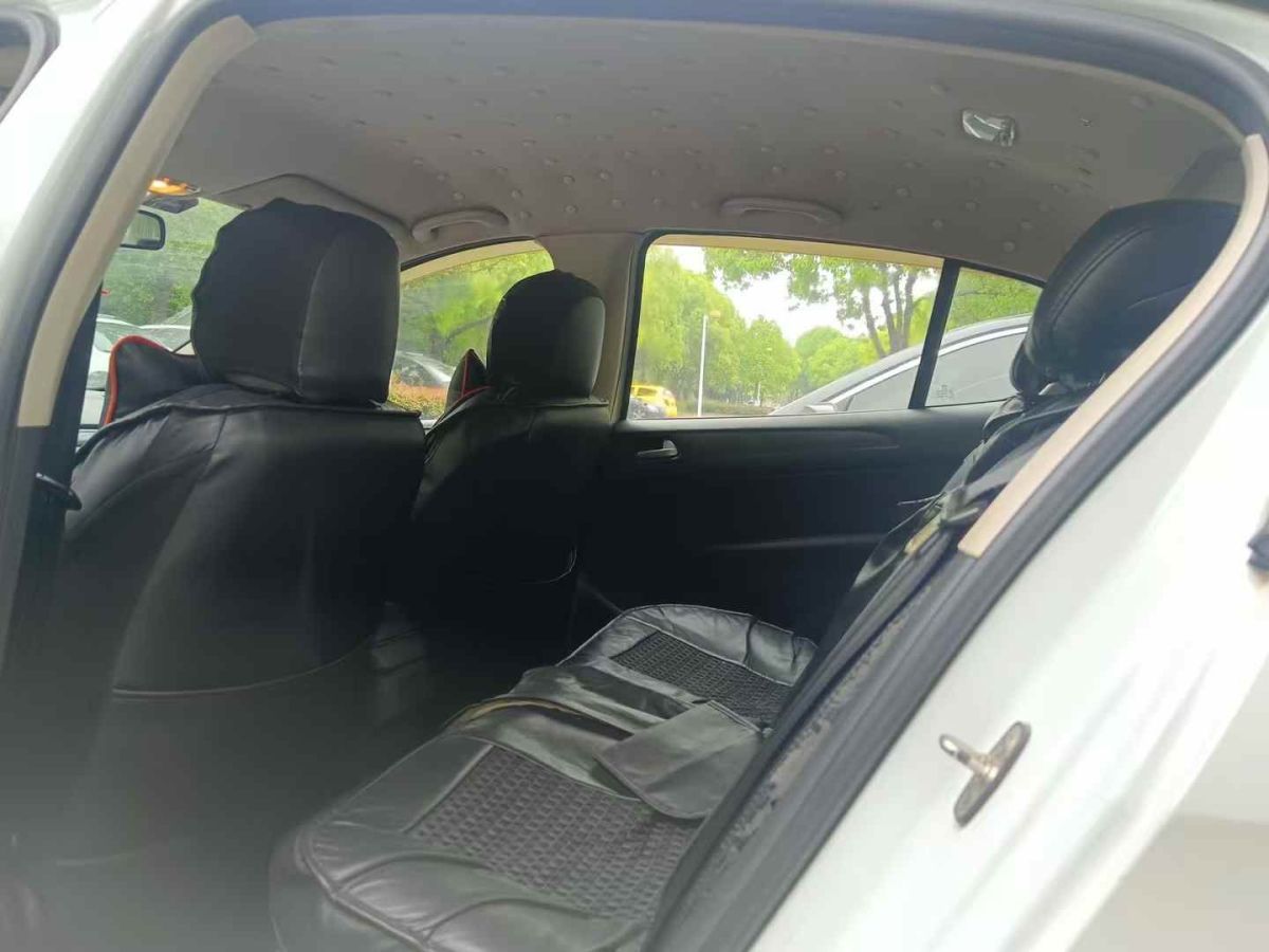 標(biāo)致 308S  2015款 1.2T 手動尚弛版圖片