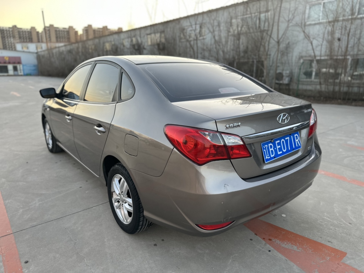 現(xiàn)代 悅動(dòng)  2011款 1.6L 自動(dòng)舒適型圖片