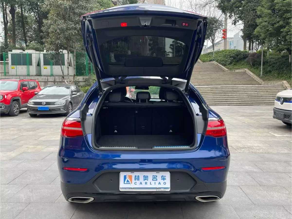 奔馳 奔馳GLC  2022款 改款 GLC 300 4MATIC 轎跑SUV圖片