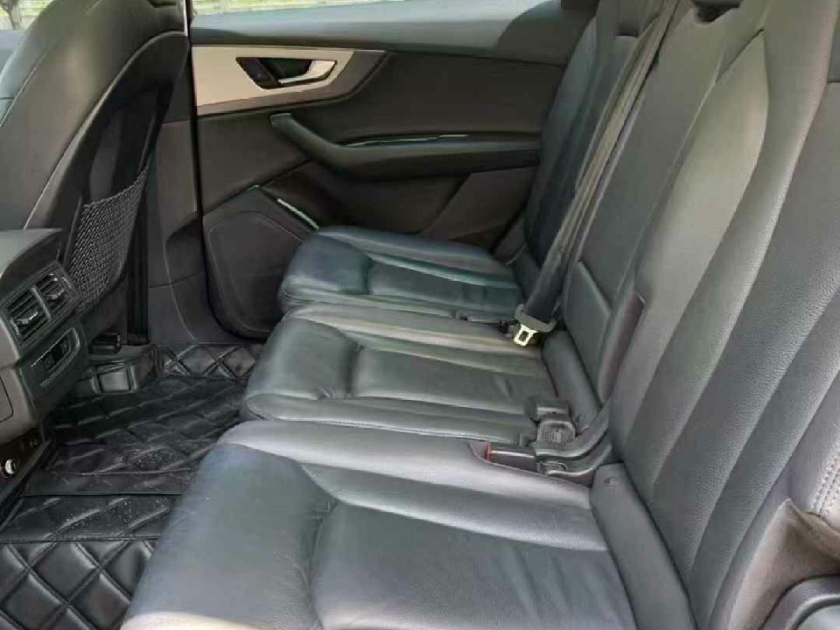 奧迪 奧迪Q7  2019款 45 TFSI S line運(yùn)動(dòng)型圖片