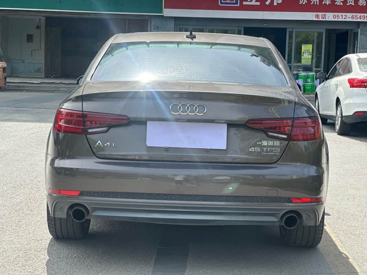 奧迪 奧迪A4L  2018款 30周年年型 45 TFSI quattro 個性運動版圖片