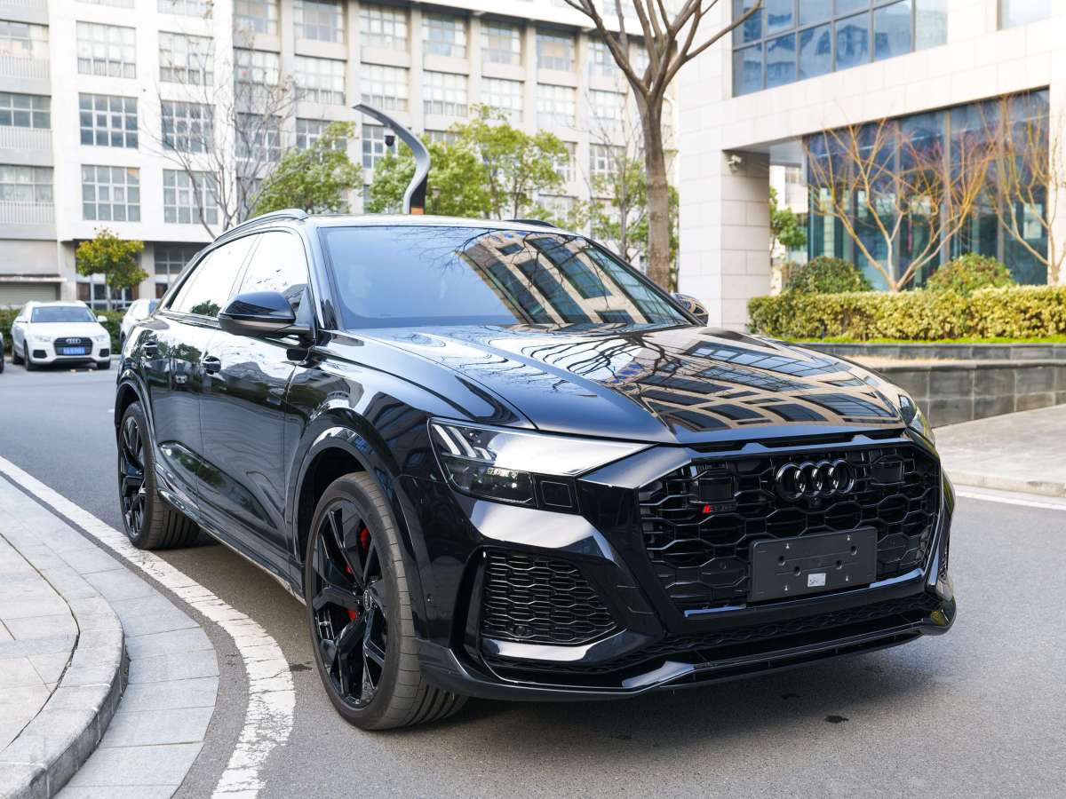 奧迪 Sport 奧迪RS Q8  2021款 RS Q8 4.0T 尊享版圖片