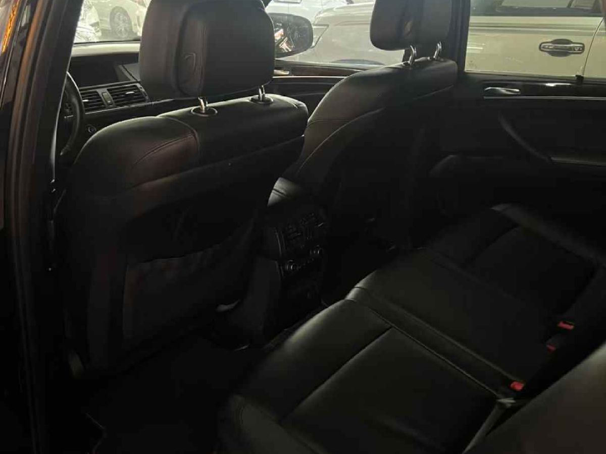 寶馬 寶馬X5  2012款 X5 xDrive30i 3.0 典雅型圖片