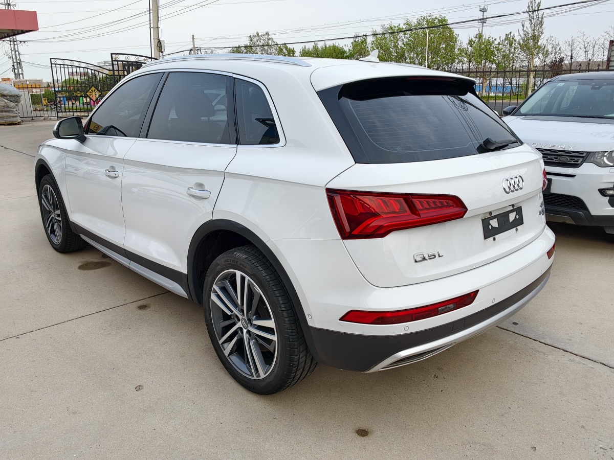 奧迪 奧迪Q5L  2020款 45 TFSI 尊享風(fēng)雅型圖片
