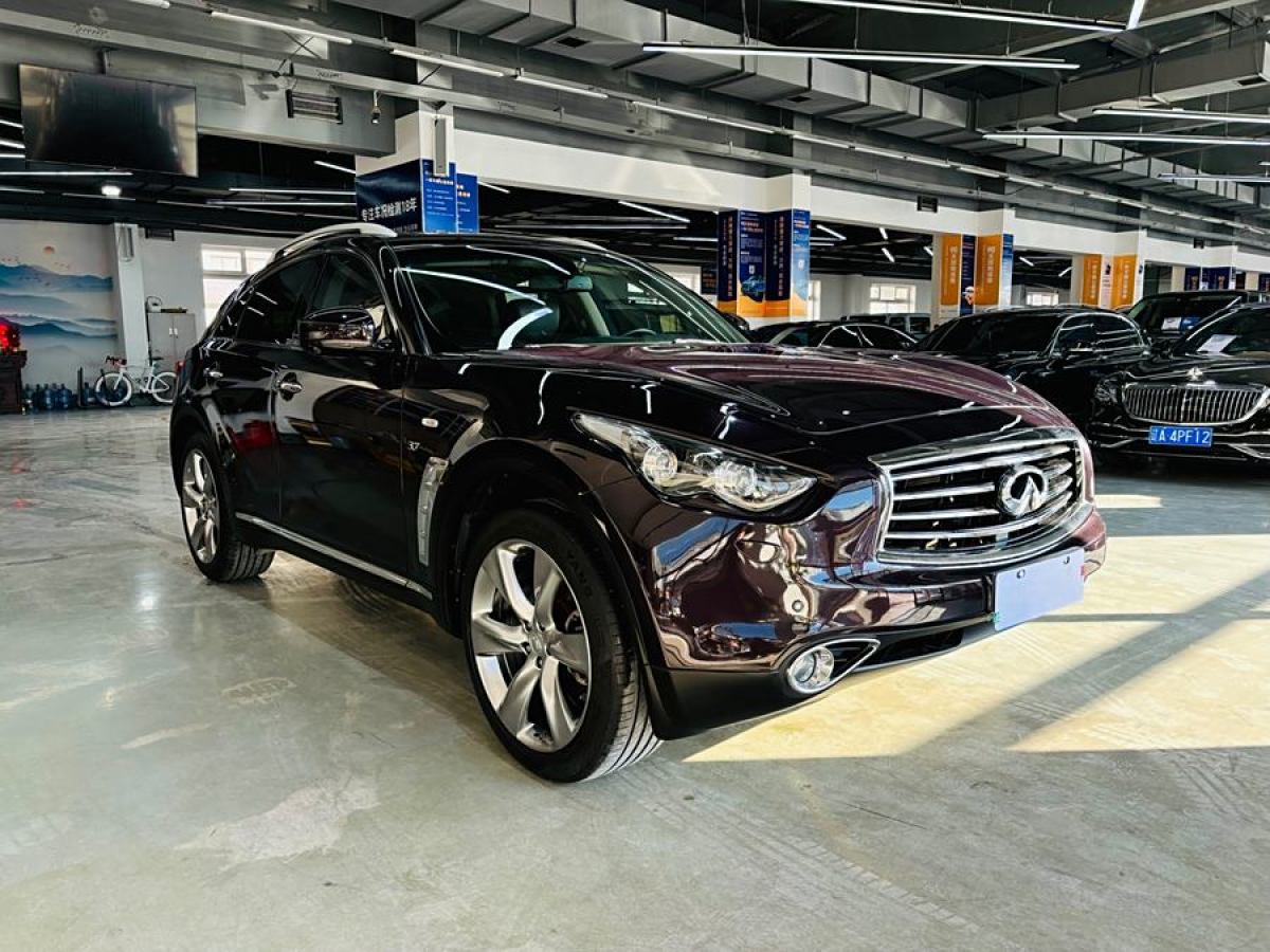 英菲尼迪 QX70  2013款 3.7L 標(biāo)準(zhǔn)版圖片