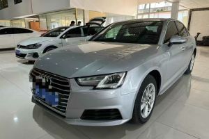 奥迪A4L 奥迪 A4L 30TFSI 手动舒适型