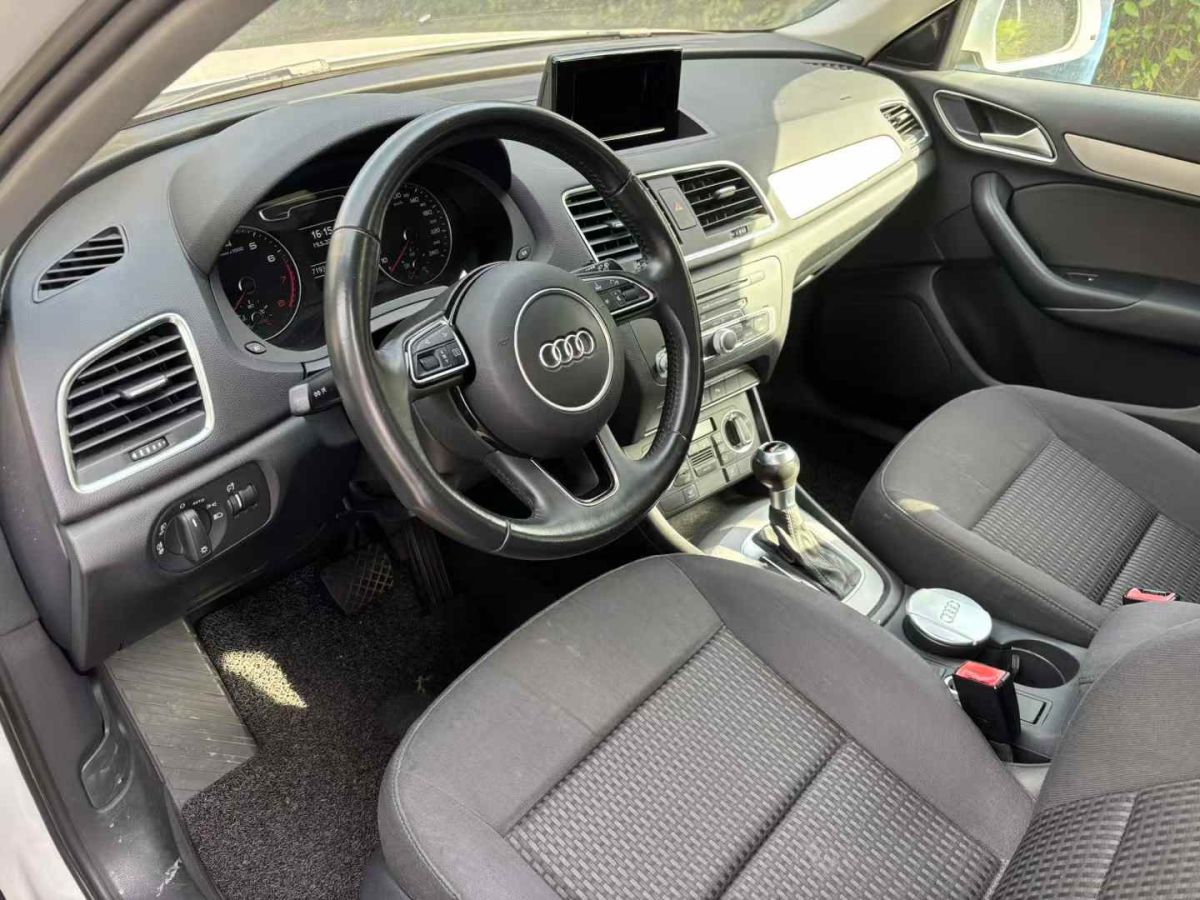 奧迪 奧迪Q3  2016款 30 TFSI 時尚型圖片