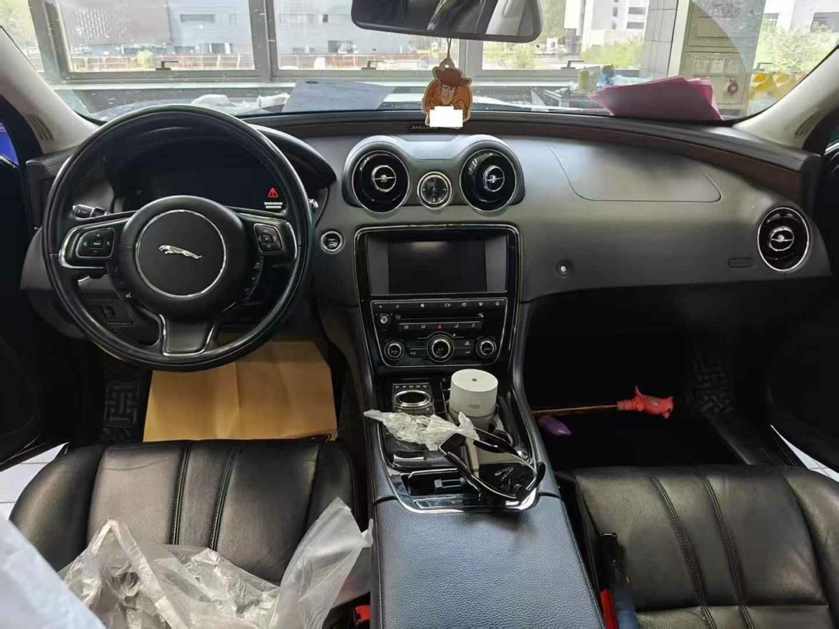 捷豹 XJ  2018款 XJL 3.0 SC 兩驅全景商務版圖片